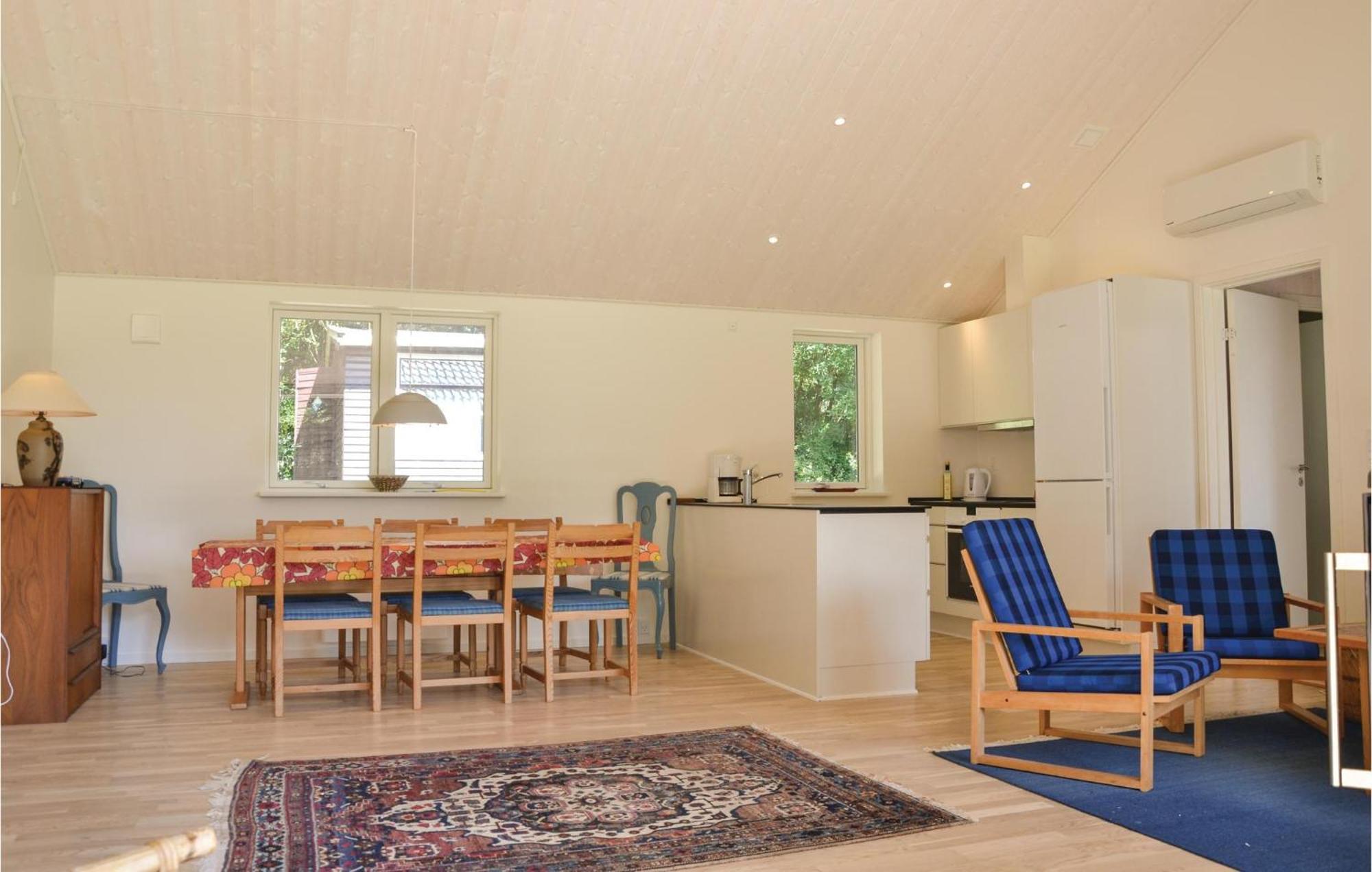 Amazing Home In Tikob With Kitchen エクステリア 写真